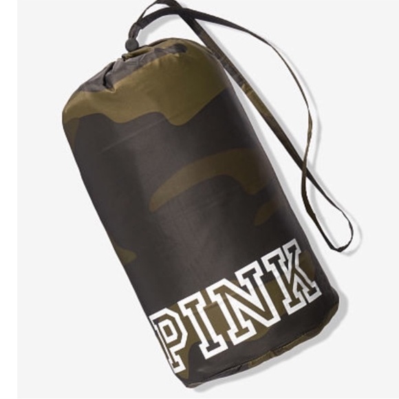 PINK Victoria’s Secret packable puffer size small green brown camouflage - Picture 3 of 9